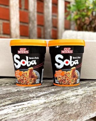 Nissin Soba Noodles Peking Duck 1 kasse (8 stk.)