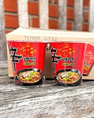 Nong Shim Shin Ramuyn Noodles (Cup) 68 g. 1 kasse (12 stk.)