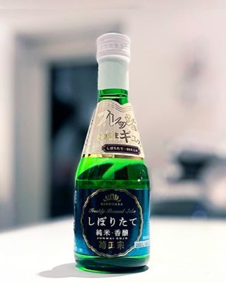 Sake vin Shiboritate Junmai Kojo "kikumasamune" 15% 300 ml.