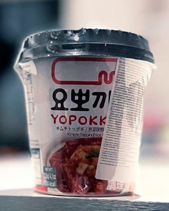 Yopokki Ricecake Cup Kimchi Topokki 115 g.