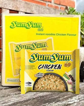 Yum Yum Instant Nudler Kylling 1 kasse (30 stk.)