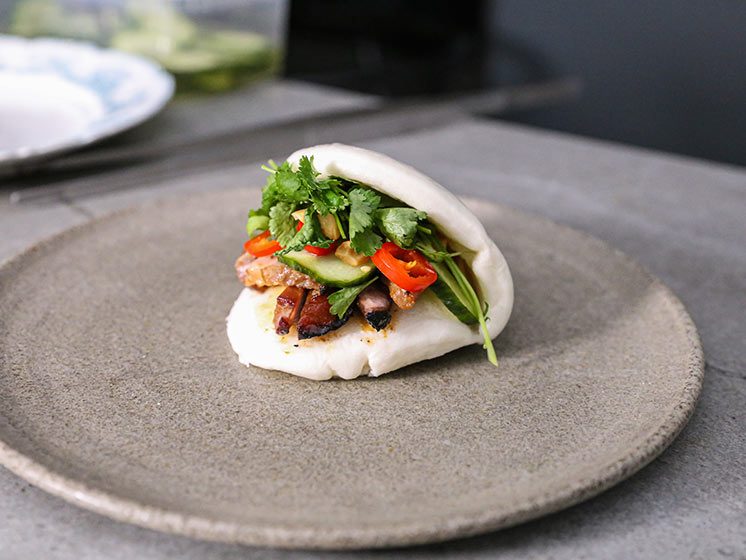 Dampede bao med marineret svinekød opskrift