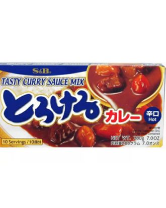S&B Torokeru Curry Hot 200 g. 10 serveringer